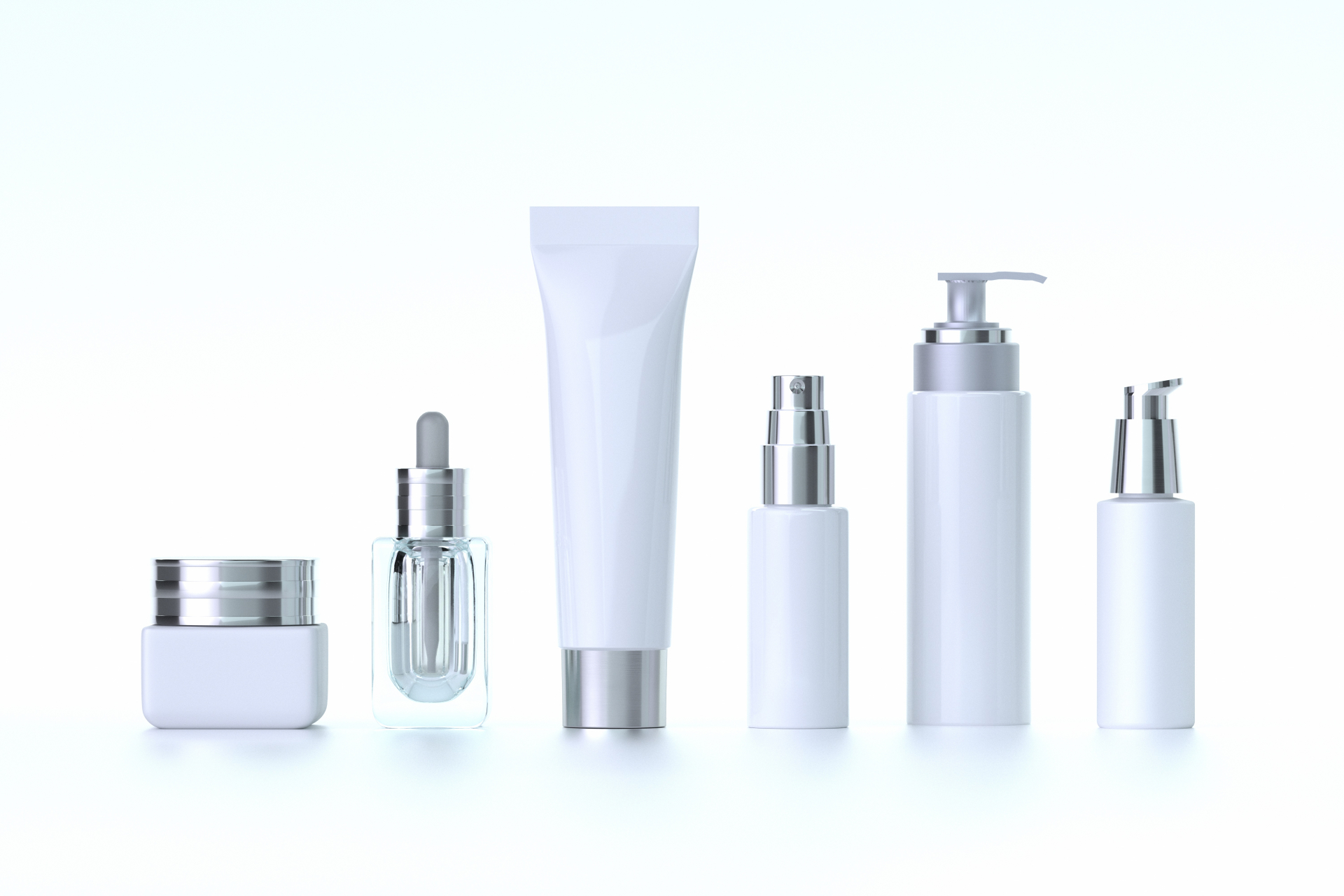 白いパッケージのスキンケア製品が並ぶ写真